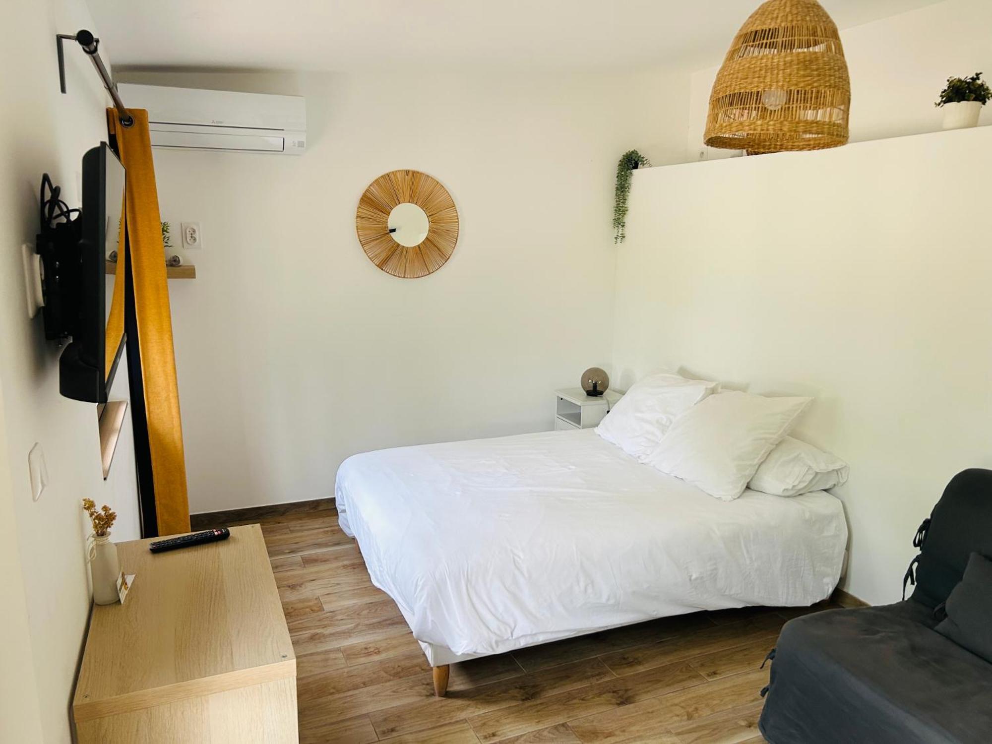 فندق Le Cabanon Collobrières المظهر الخارجي الصورة
